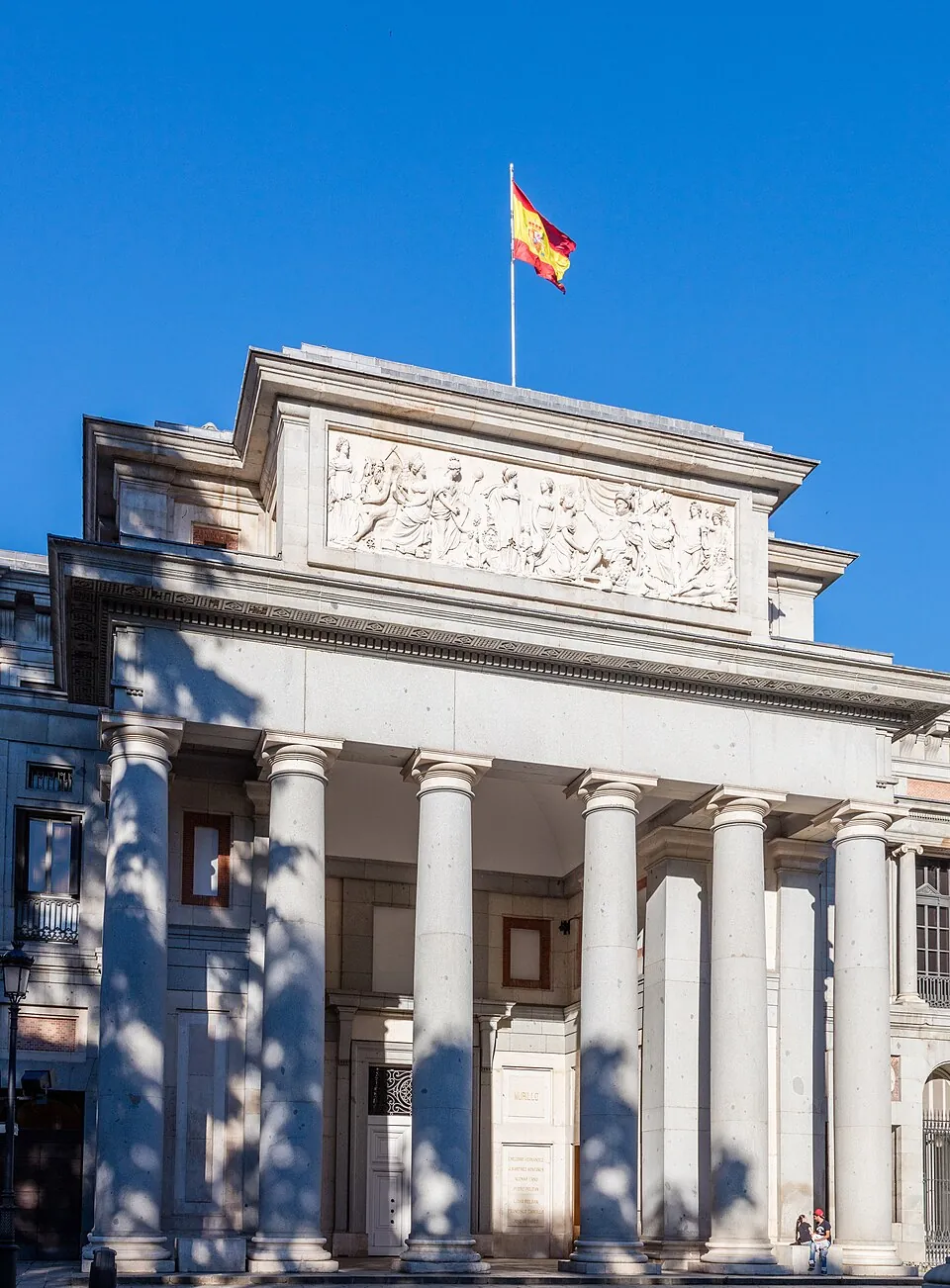 Puerta de Velázquez del Museo del Prado.